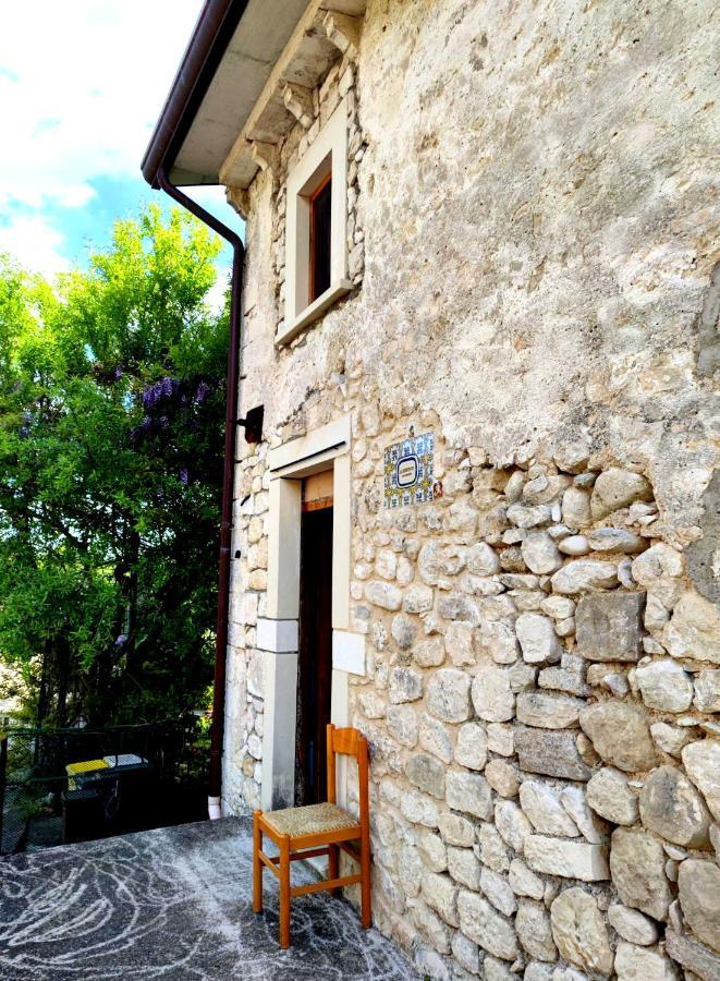 Ai Limiti • 67 • Stonehouse Guest House Palombaro Eksteriør bilde